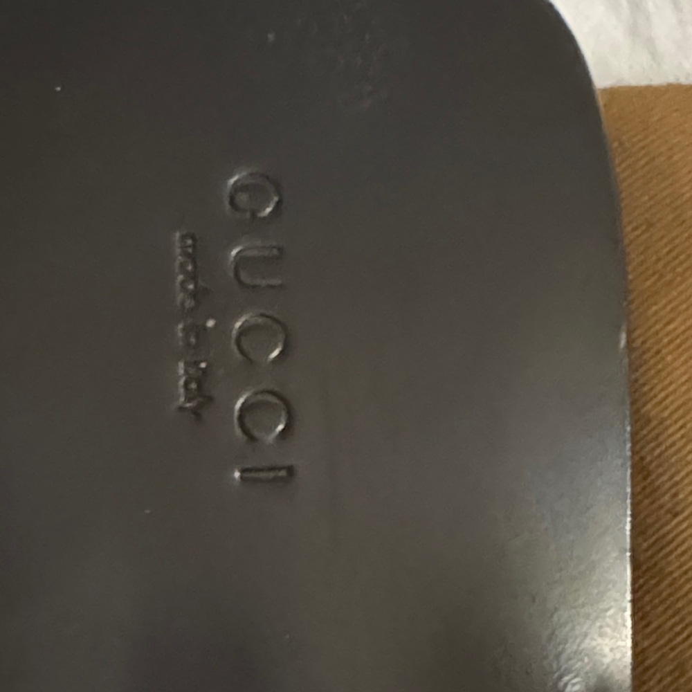 Gucci Black Flip Flops with Gold Logo - Picture 9 of 14